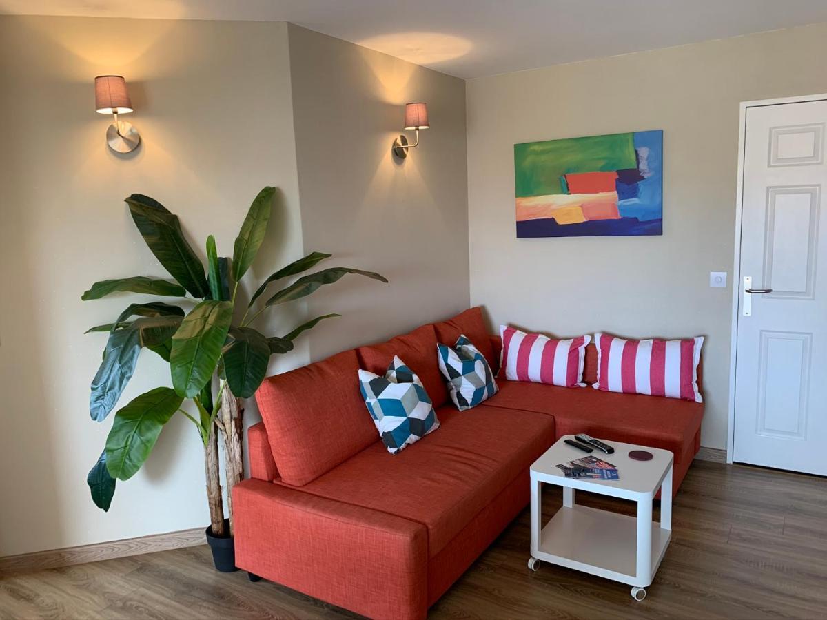Les Pins Maritimes Apartment Frejus Bagian luar foto