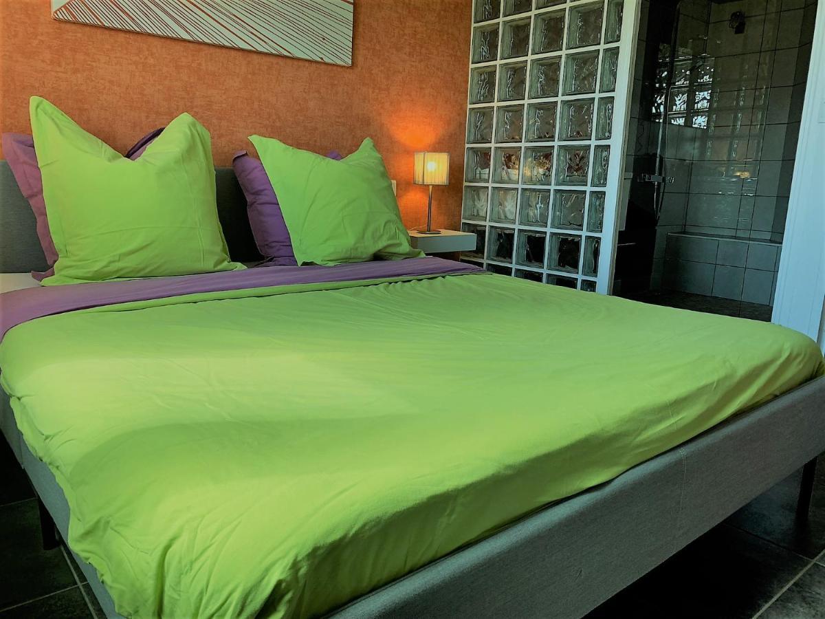 Les Pins Maritimes Apartment Frejus Bagian luar foto